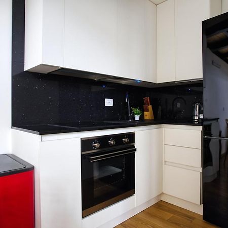 Joivy Charismatic 1-Bed Flat With Parking Milão Exterior foto