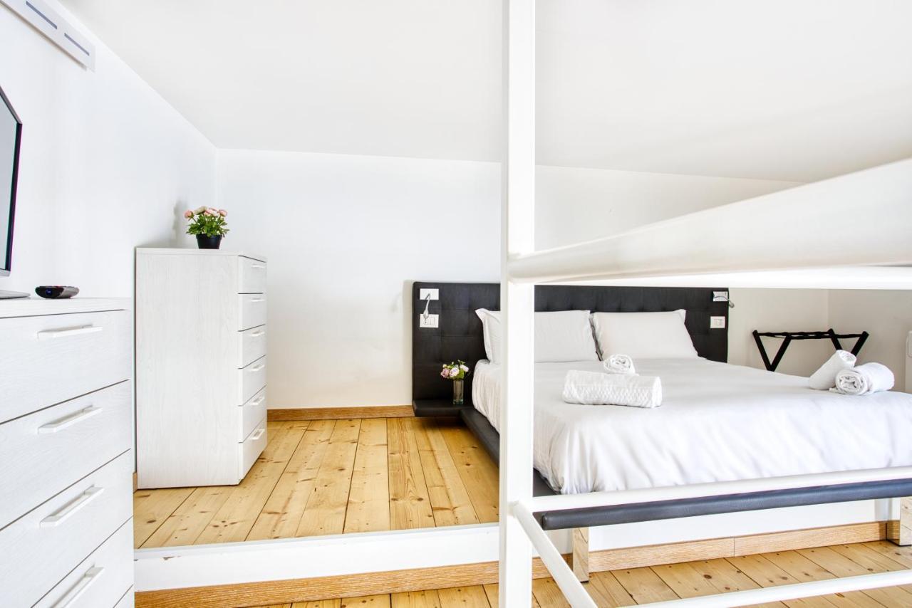 Joivy Charismatic 1-Bed Flat With Parking Milão Exterior foto