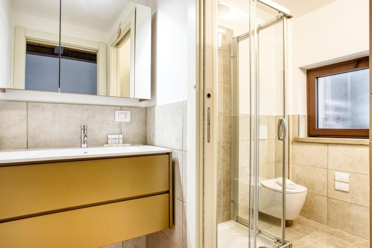 Joivy Charismatic 1-Bed Flat With Parking Milão Exterior foto